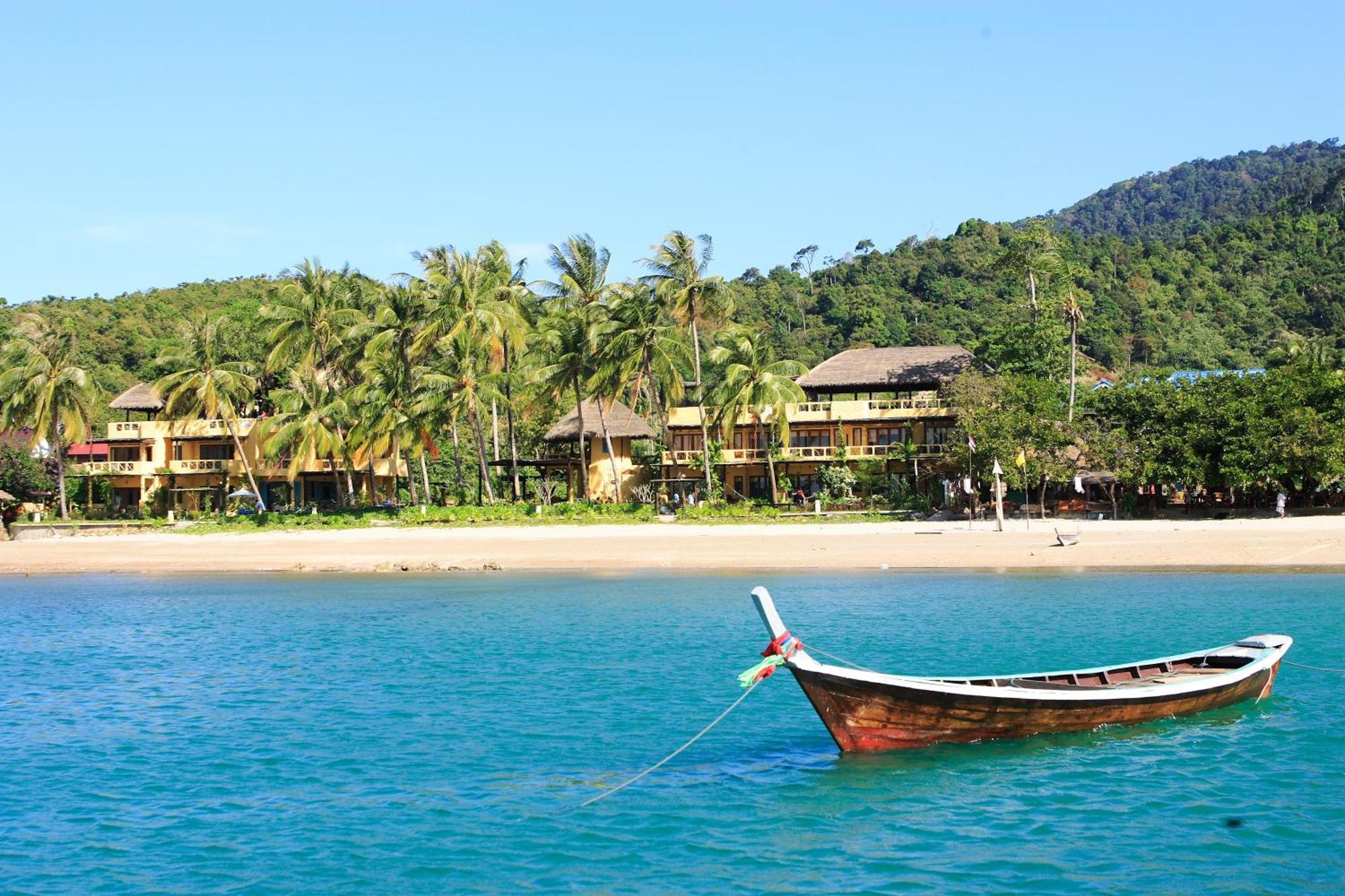 Vacation Village Phra Nang Lanta - Sha Extra Plus Koh Lanta Exterior photo