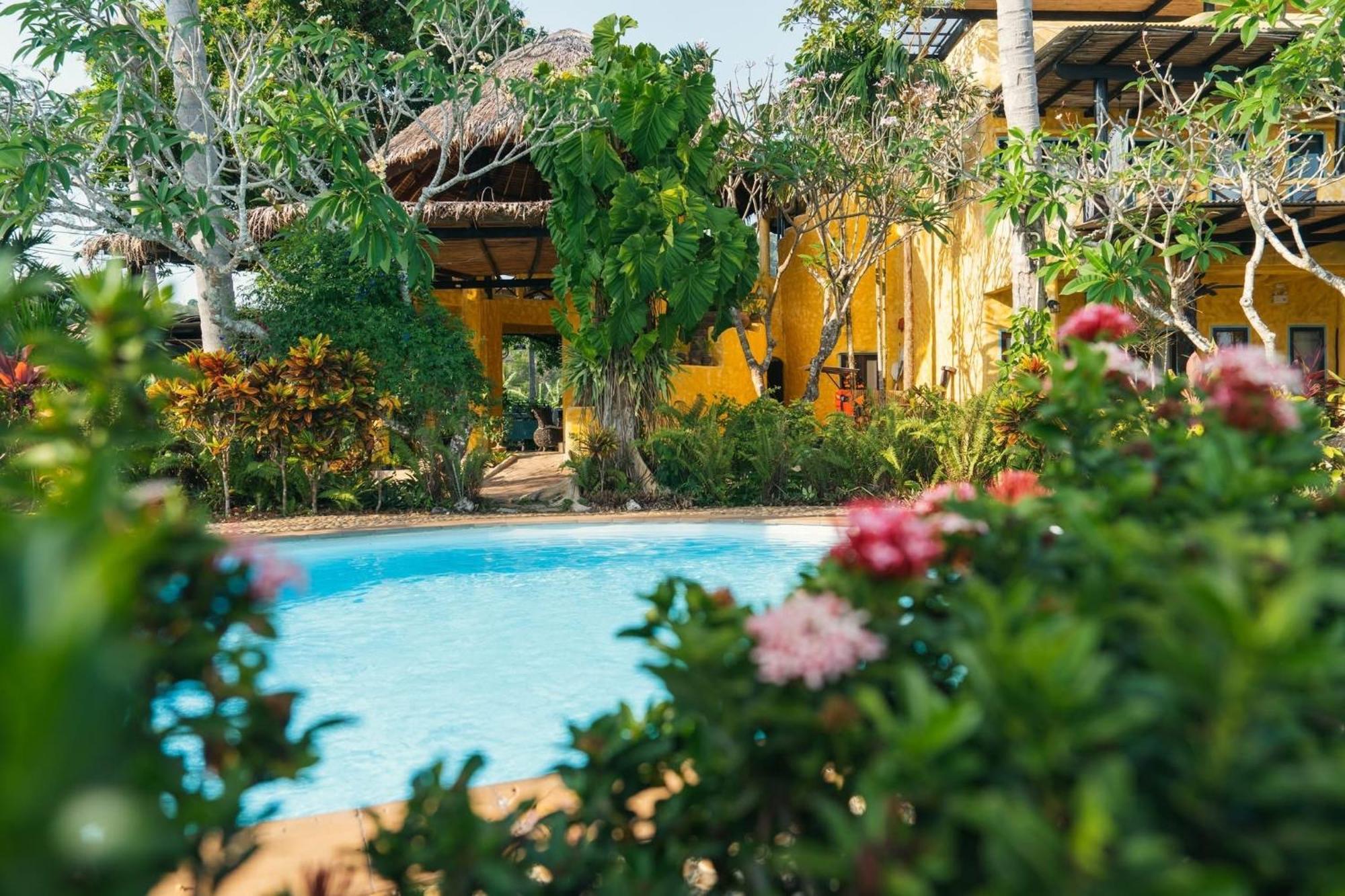 Vacation Village Phra Nang Lanta - Sha Extra Plus Koh Lanta Exterior photo